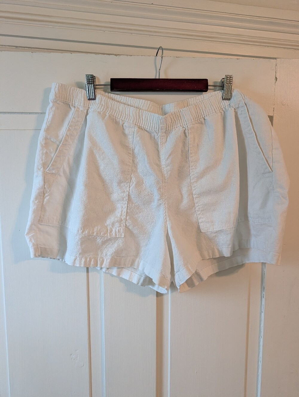 Universal Thread White Linen Shorts w/ Pockets XL